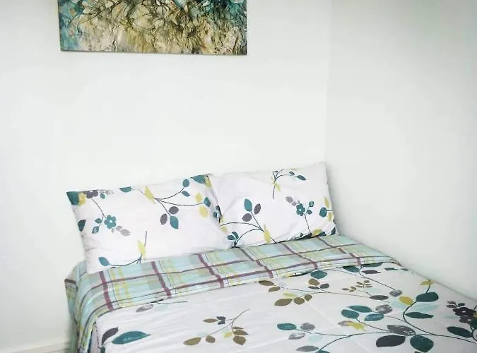 Aparthotel Elegantly Furnished 2 Bedroom Grand Residences