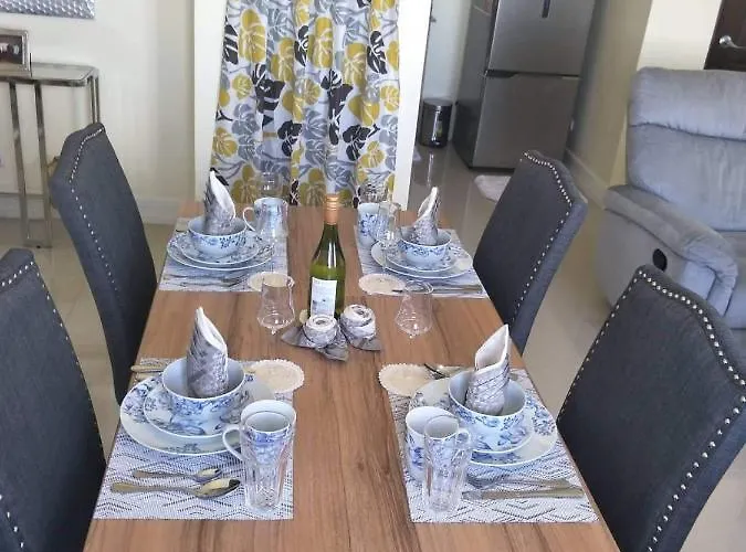 Elegantly Furnished 2 Bedroom Grand Residences *