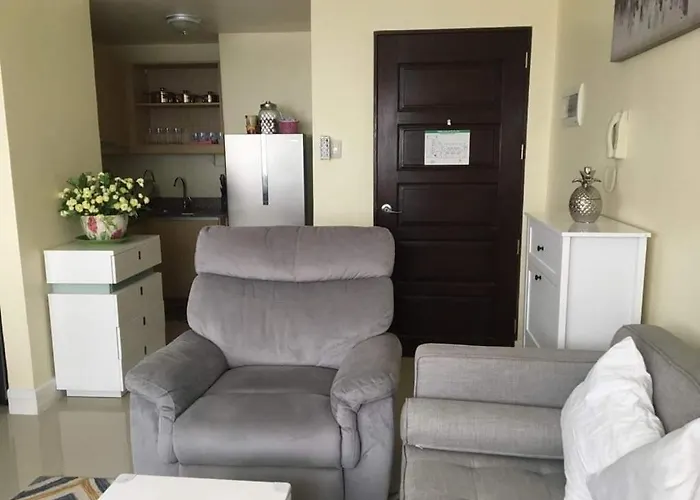 Elegantly Furnished 2 Bedroom Grand Residences